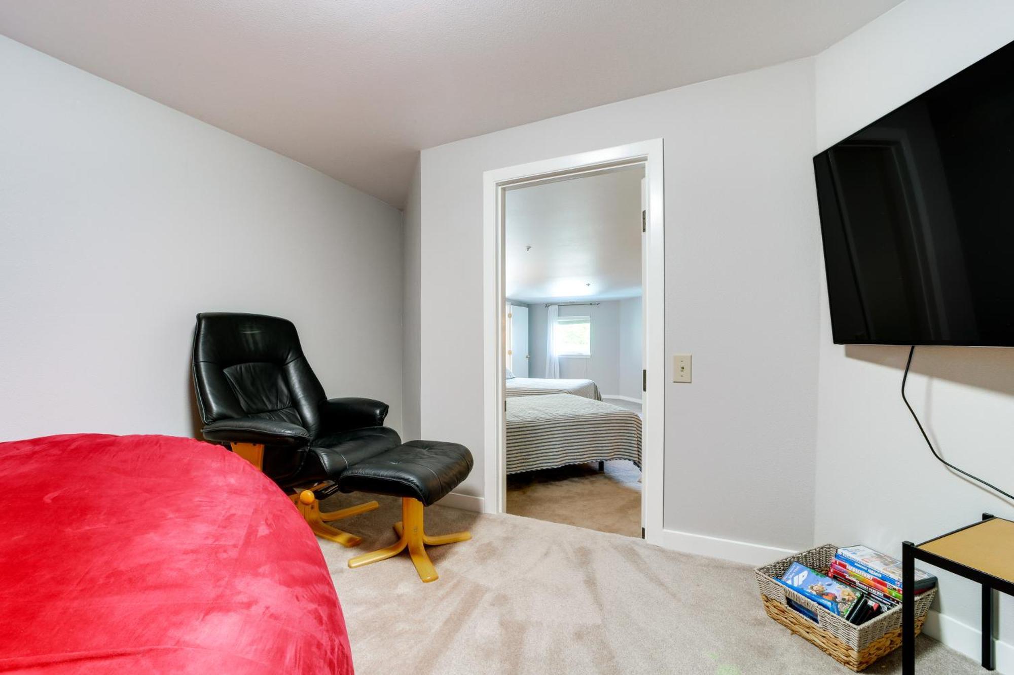 Beautiful Condo With Balcony On Lake Chelan! Buitenkant foto